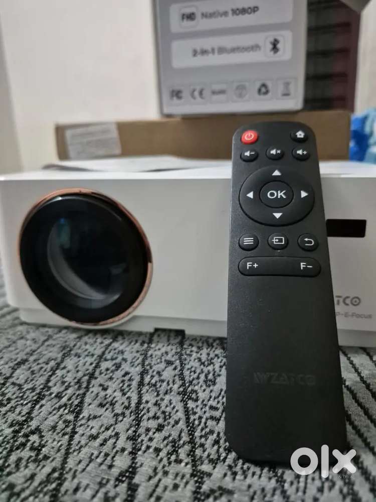 Wzatco Yuva Elite projector