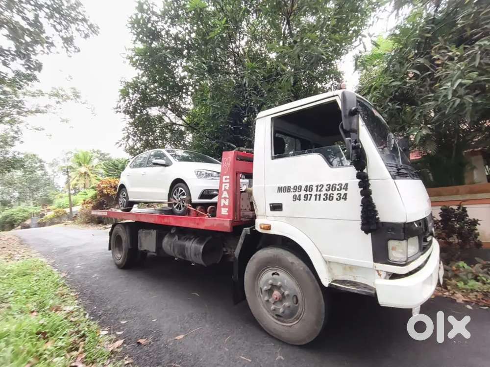 Now hiring heavy duty recovery van driver