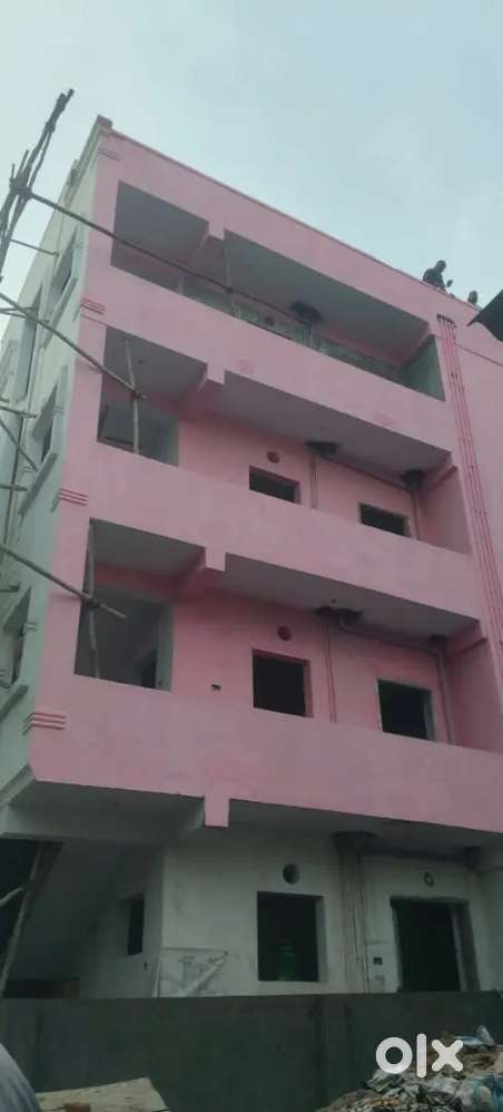 2 BHK FLAT AT BEACH ROAD NEAR COLLECTOR OFFICE DOWN