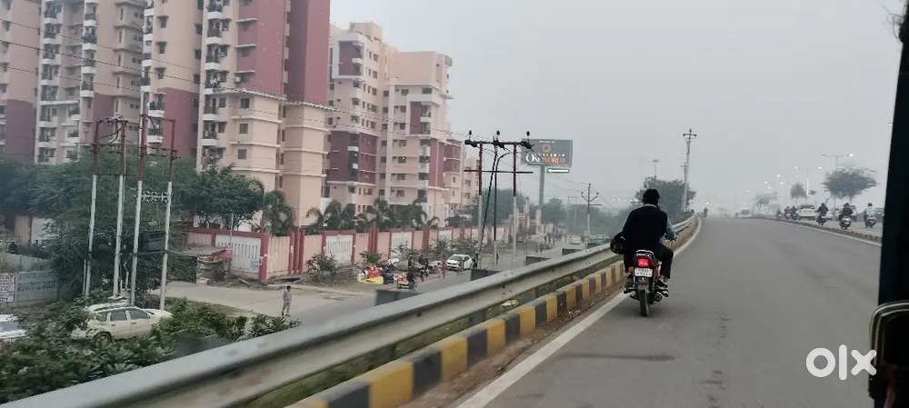 गोमती नगर एक्सटेंशन इकाना स्टेडियम के नजदीक आवासीय प्लॉट
