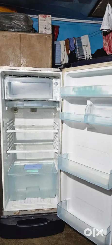 Samsung fridge Single door 180 litre
