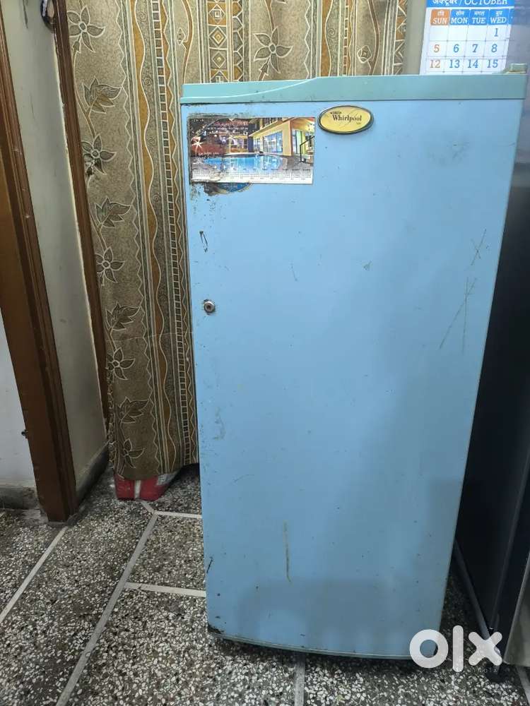 Whirlpool 220L Fridge