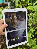 Samsung Tab E series 4G 10.1 inch Full HD display Sim +wifi