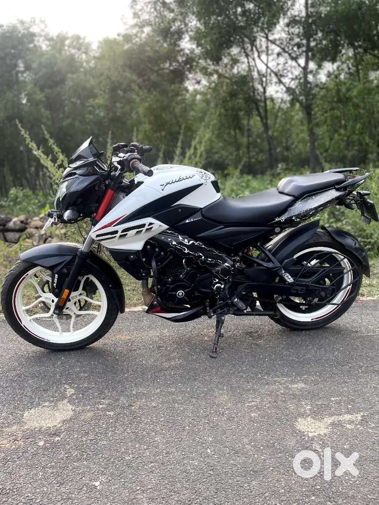 Bàjaj pulsar Ns 200cc