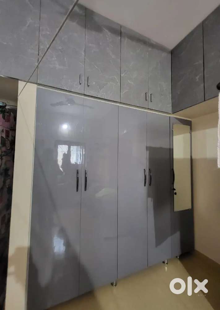 1 ફુલ ફર્નિચર વાળો રૂમ ભાડે આપવાનો છે