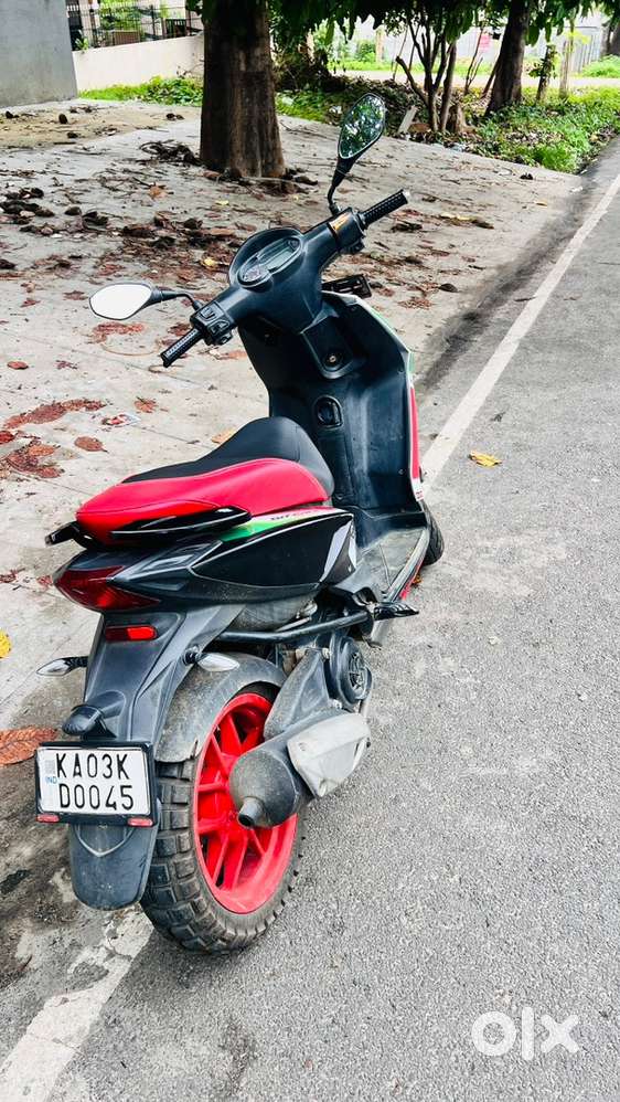 Aprilia SR 150 Race With Fancy Number