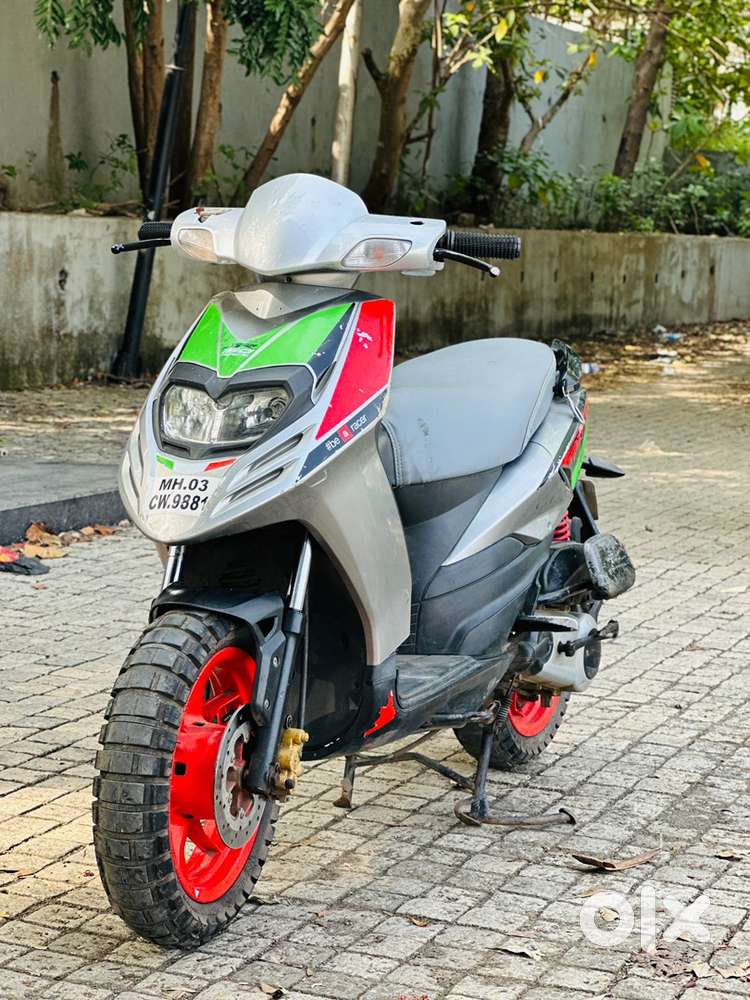 Aprilia sr 150 2018