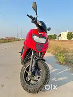 Aprilia storm 125 red colour