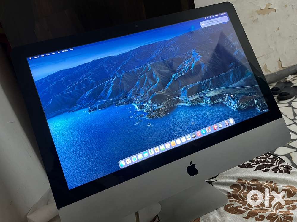 iMac 4k Retina with Magic Keyboard Worth 15000