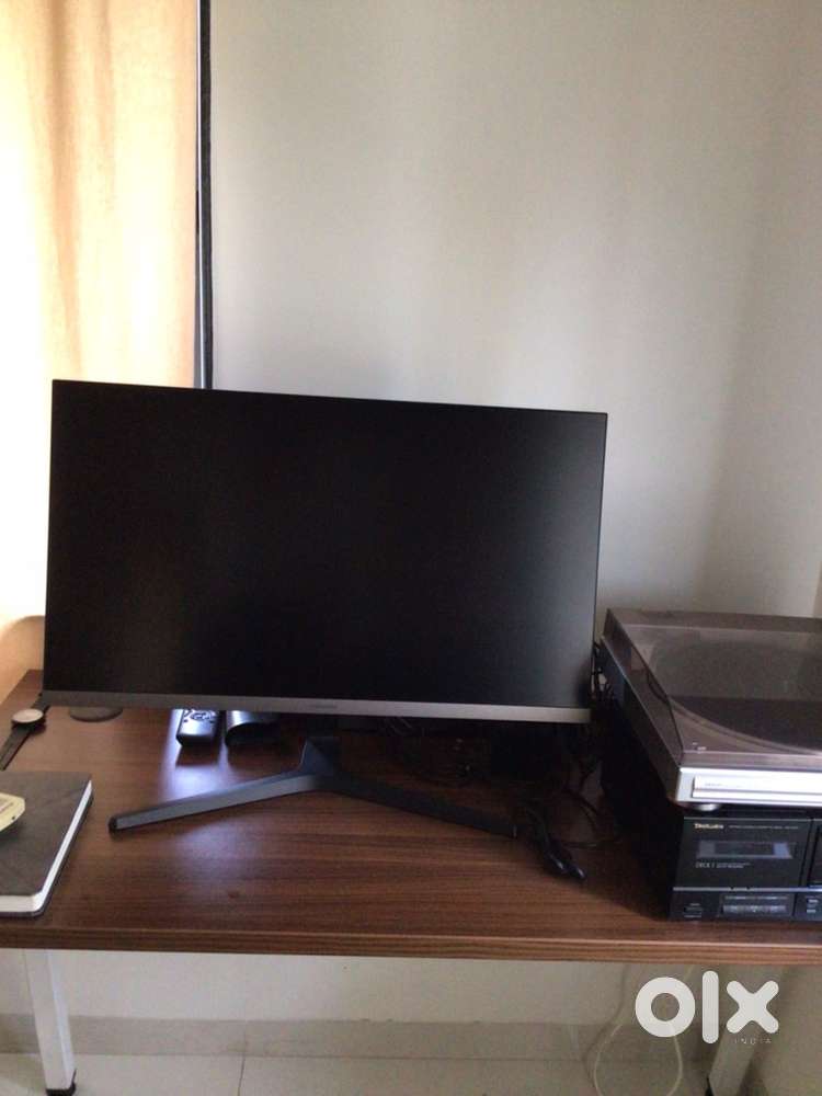 Samsung 28 inch Monitor