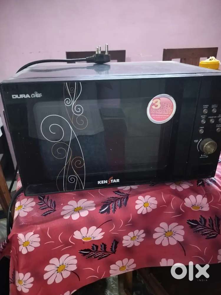 Kenstor Microwave in good and working condition