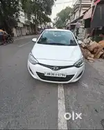 Hyundai i20 2013 Petrol  ( price fix , ek paise bi km ni hone ka )