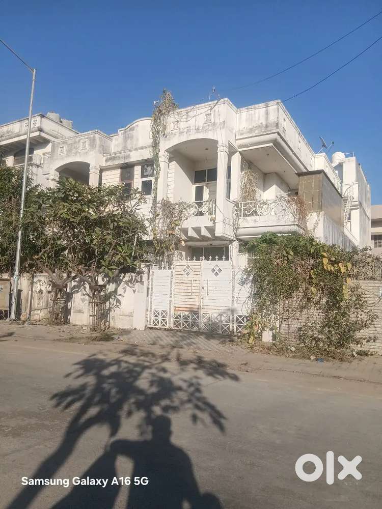 400 Gaj 40 foot Road house for sale