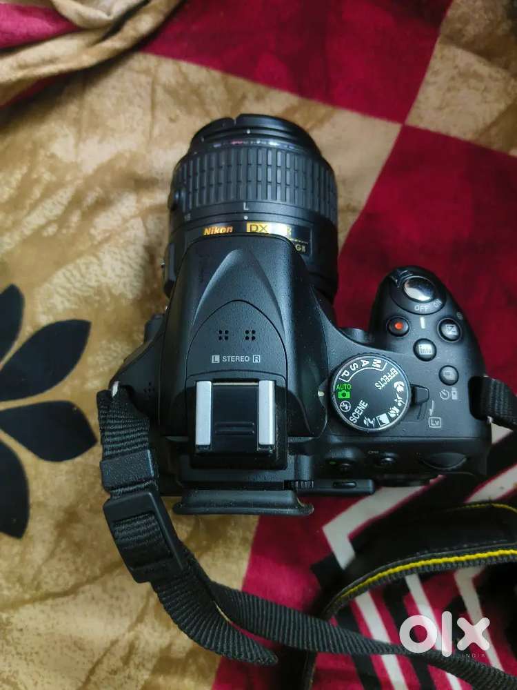 Nikon D5200 DSLR  Excellent Condition With Box &Original Accessories