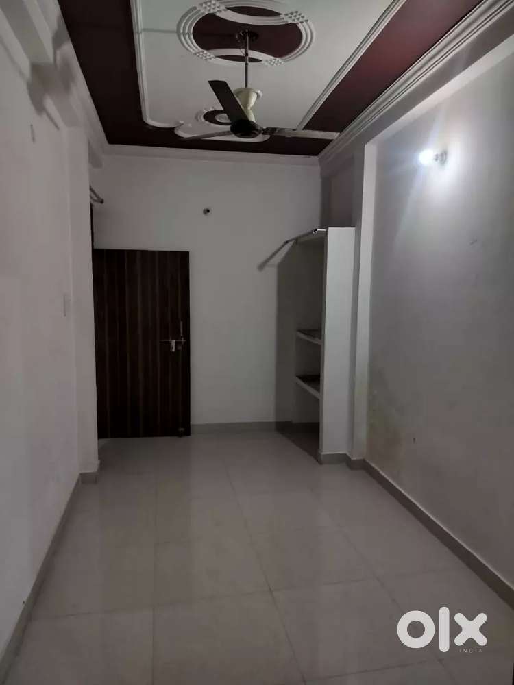 Floor for Rent
