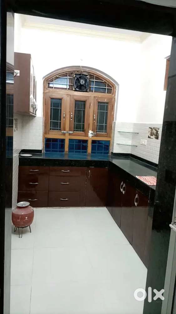 furnished room , kitchen and bathroom jawahar nagar near Raja park