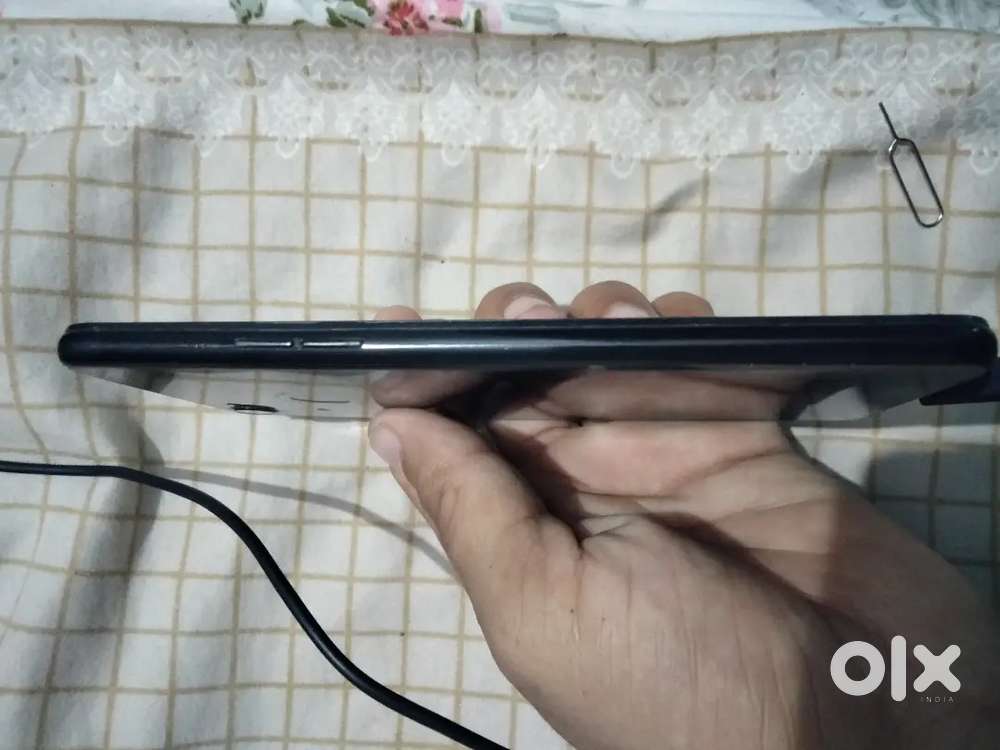 Oppo cph1819 mobile phone color black