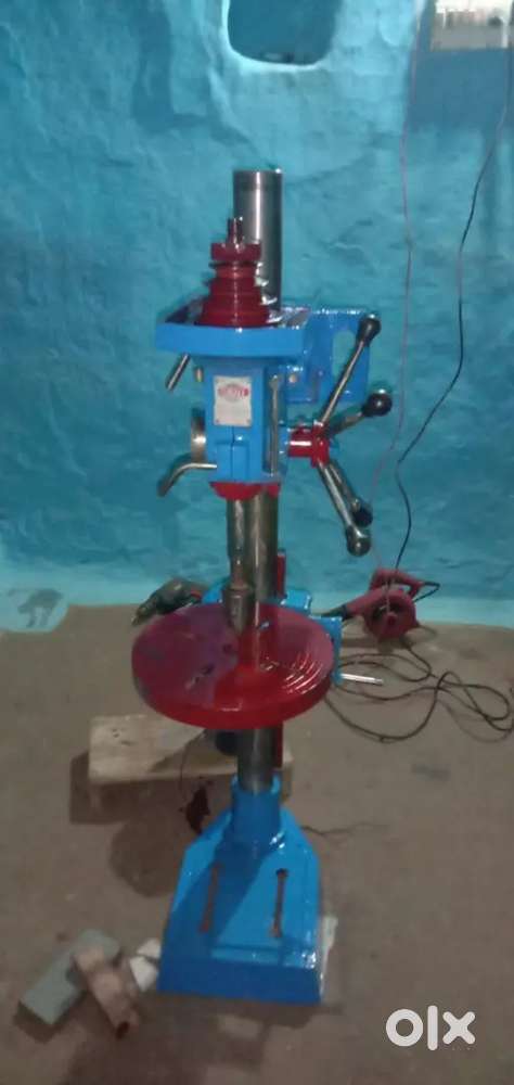 Pillar drill machine
