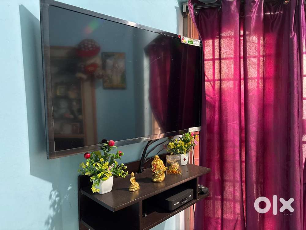 Samsung 32” smart tv