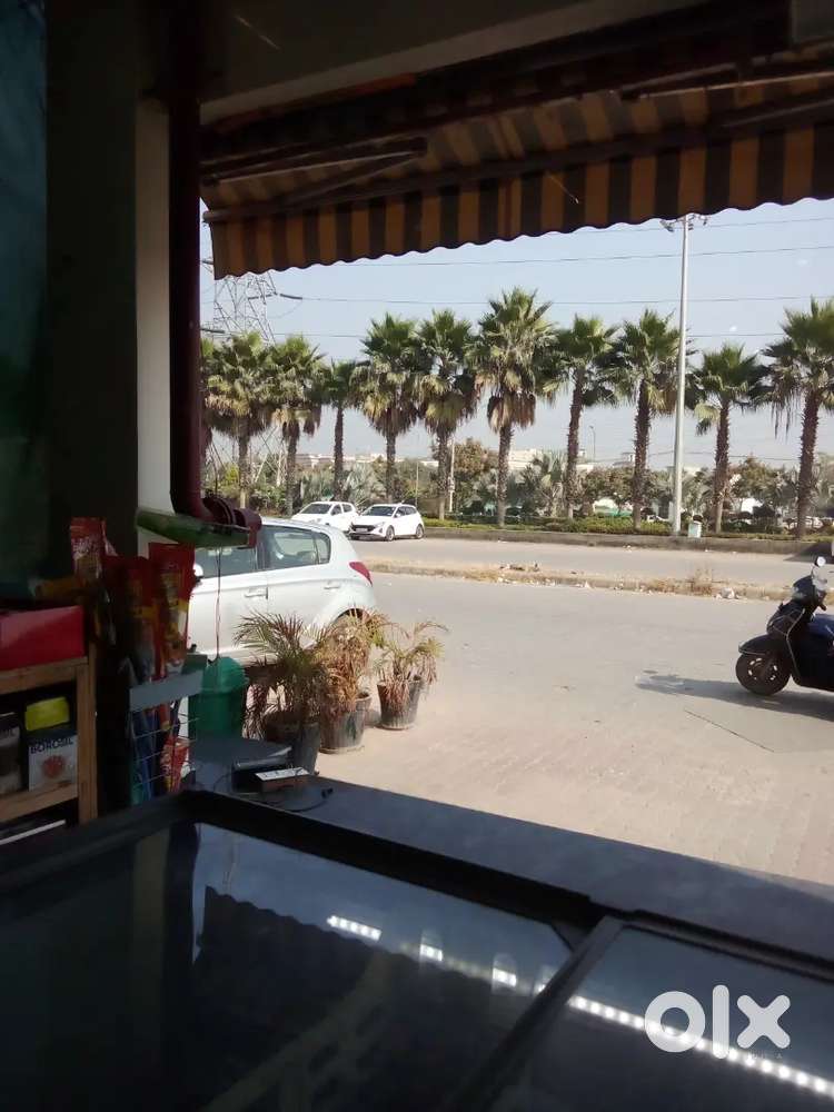 Showroom space for rent 2nd floor