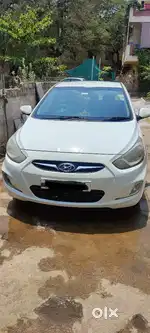 Hyundai Fluidic Verna 2013