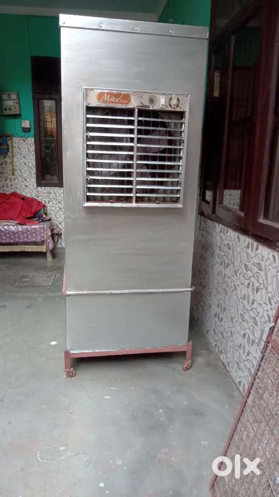 Sell big size cooler(iron solid stand)