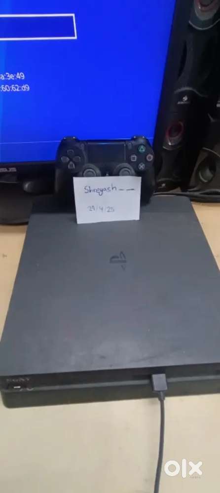PS4 Slim 1TB with 14 game cd