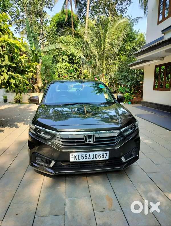 Honda Amaze 2023 Petrol 6000Km Driven