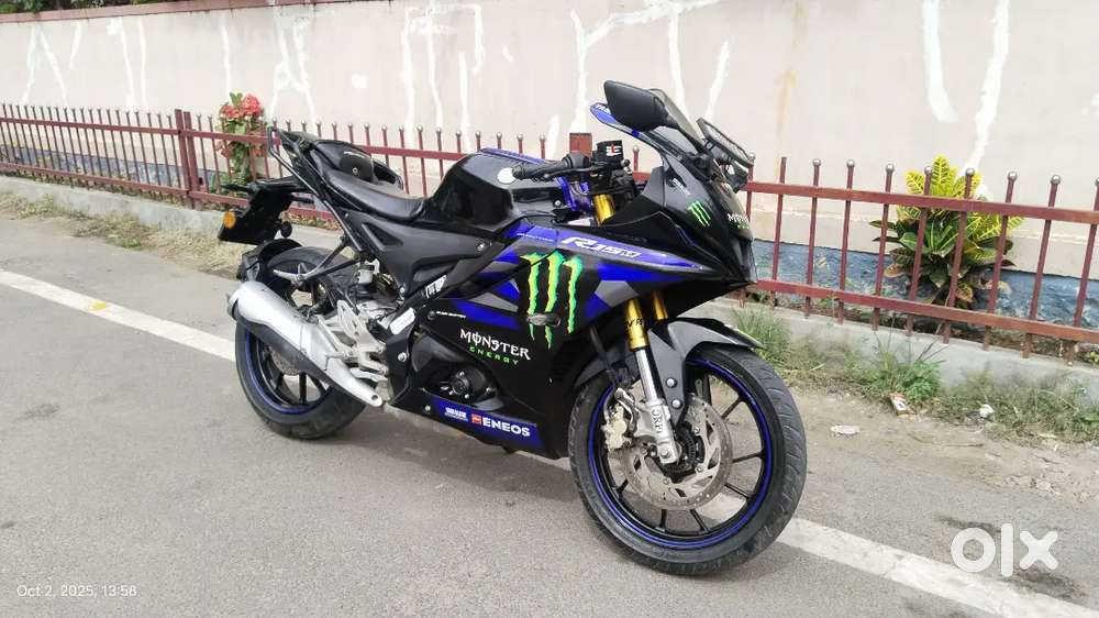 YAMAHA R15 V4 M