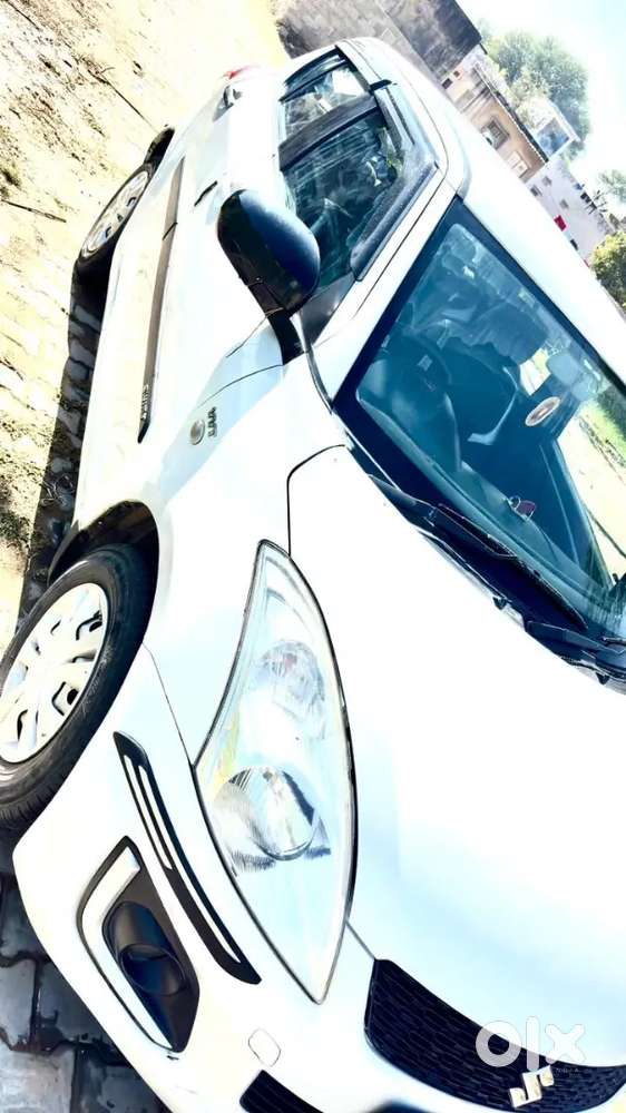 Maruti Suzuki Swift 2018 Petrol 56000 Km Driven