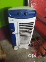 High speed tower fan in full running condition