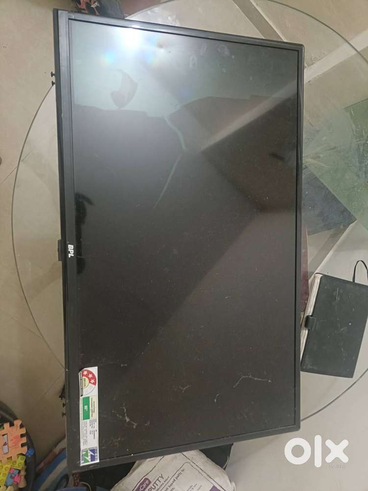 BPL 32 INCH ANDROID TV DAMAGED DISPLAY