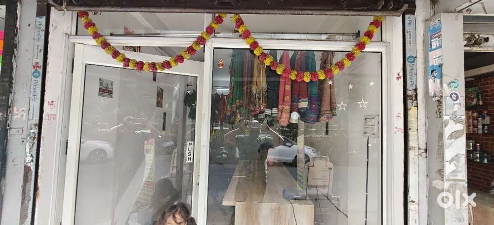 Aluminium Tuffan Gate For Shop