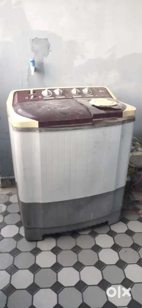 LG 6.5 Kg Top Semi-Automatic Washing Machine 