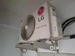 New Ac in very amazing condition with bill and box
