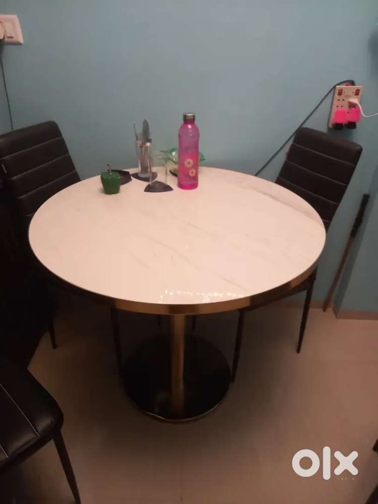 Dinning table