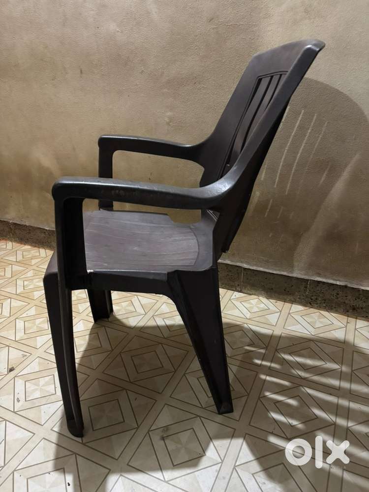 Plastic chair