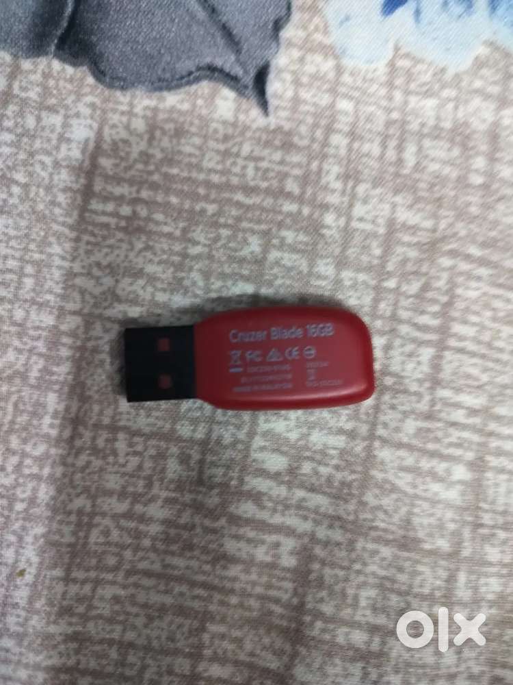 SanDisk pendrive 16GB
