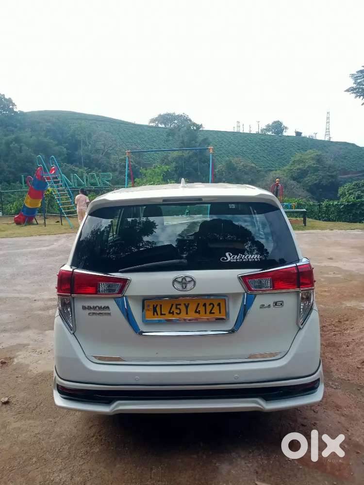 24 hour taxi service Innova crysta