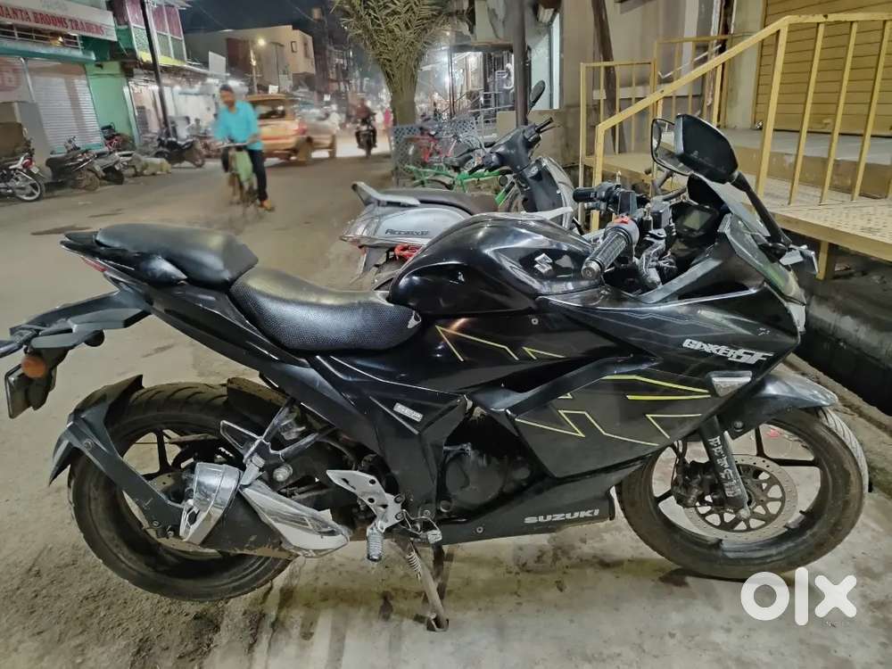 Suzuki Gixxer SF Fi