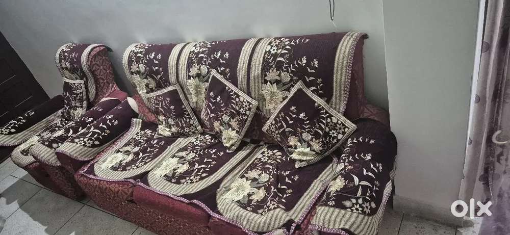 5 seater sofa set urgent buyer required