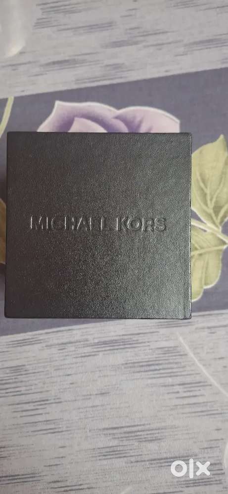 Michael Kors Men's Slim Runway Black