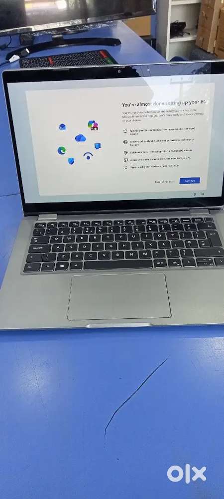 Dell Latitude 5320 Intel core i5-11th Gen 13.3inches convertible lapto