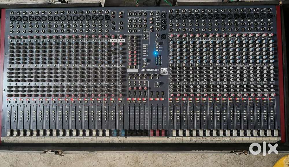 Allen and heath ZED436, 32 Chanel