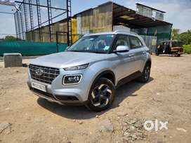 Hyundai Venue 2020 Petrol 30000 Km Driven