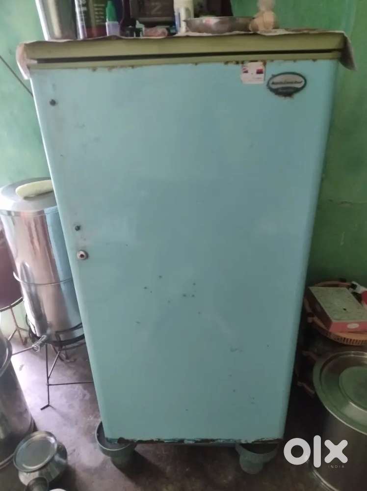 Fridge kelvinator