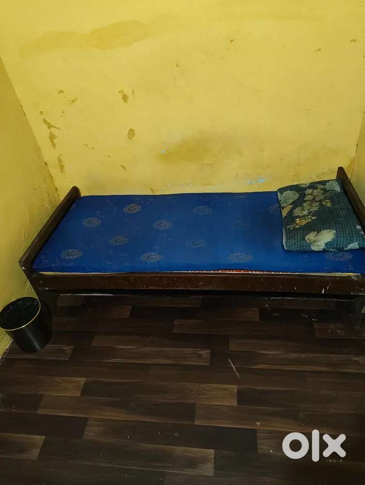 Rooms are available for men's