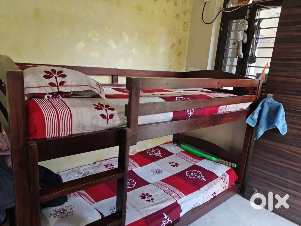 Bunk bed for kids and adult 6/3