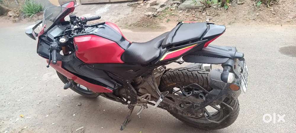 Yamaha R15