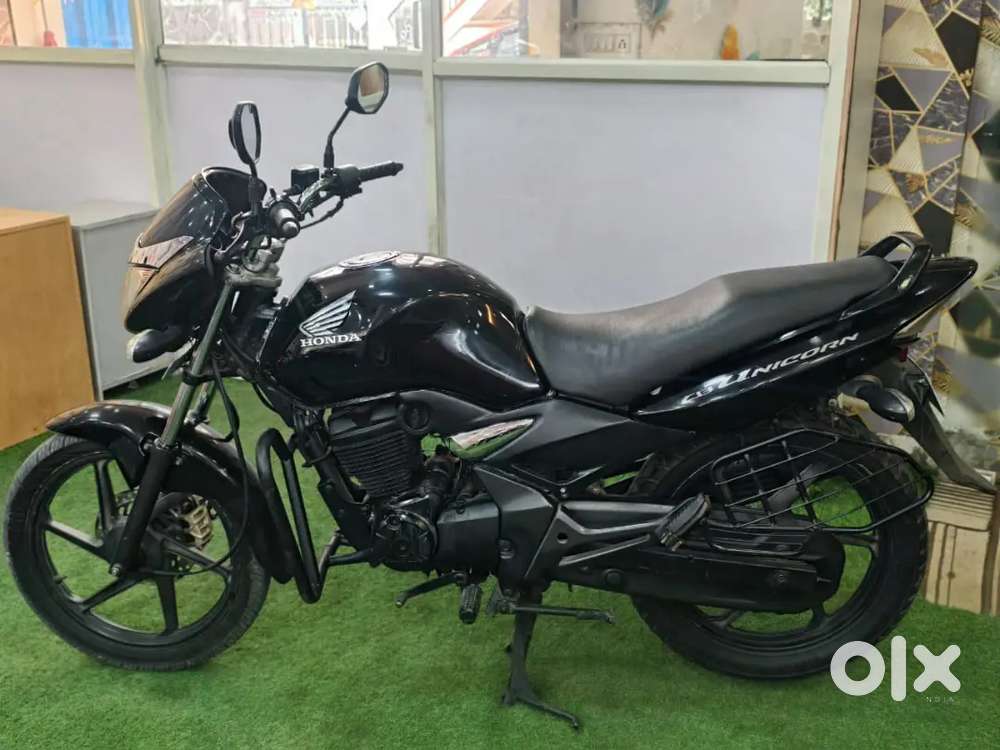 Honda Unicorn 150cc 2016 model showroom condition smooth engine